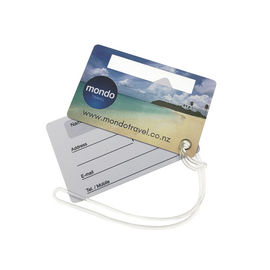 Τοποθετημένη σε στρώματα Pounching τρυπών CMYK PVC τεμαχισμένη πλαστικό καρτών κάρτα ετικεττών αποσκευών κρεμώντας