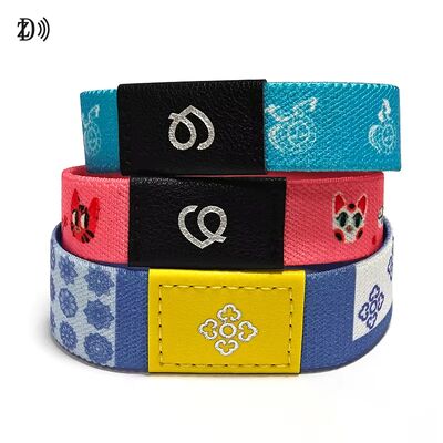 Προσαρμόσιμο ελαστικό βραχιόλι καρπού RFID 13.56MHz NFC ανθεκτικό από καουτσούκ με ελαστικό πολυεστέρα για έλεγχο πρόσβασης