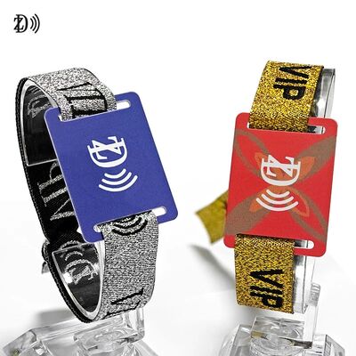 Προσαρμοσμένο υφασμάτινο βραχιόλι NFC 13.56MHz μιας χρήσης με τσιπ S50 RFID για έλεγχο πρόσβασης σε εκδηλώσεις και πάρτι